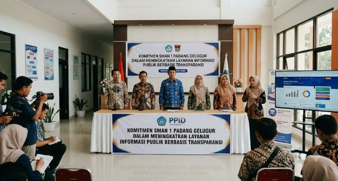Tingkatkan Pelayanan, PPID SMAN 1 Padang Gelugur Luncurkan Inovasi Layanan Informasi Digital